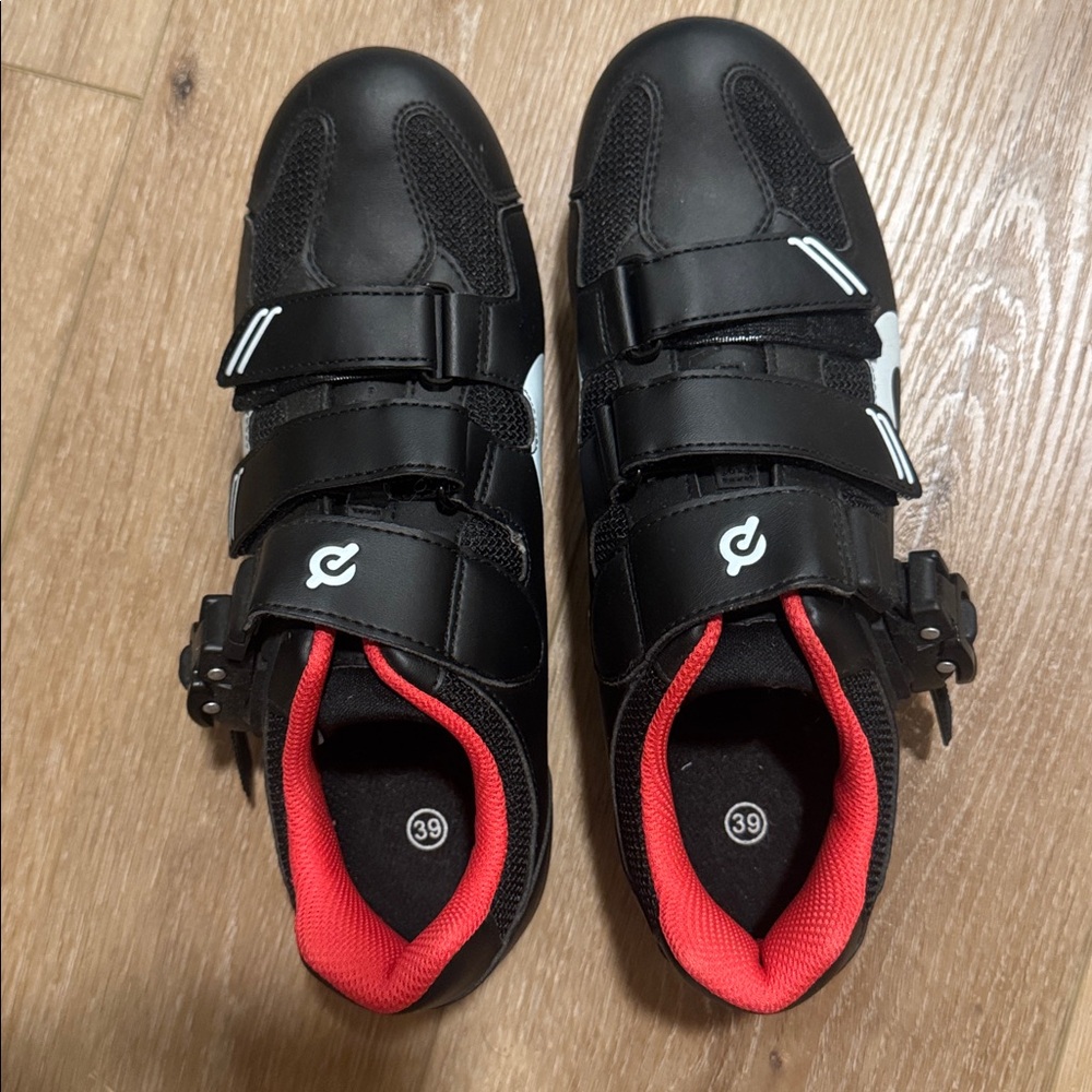Peloton Black Cycling Shoes - new